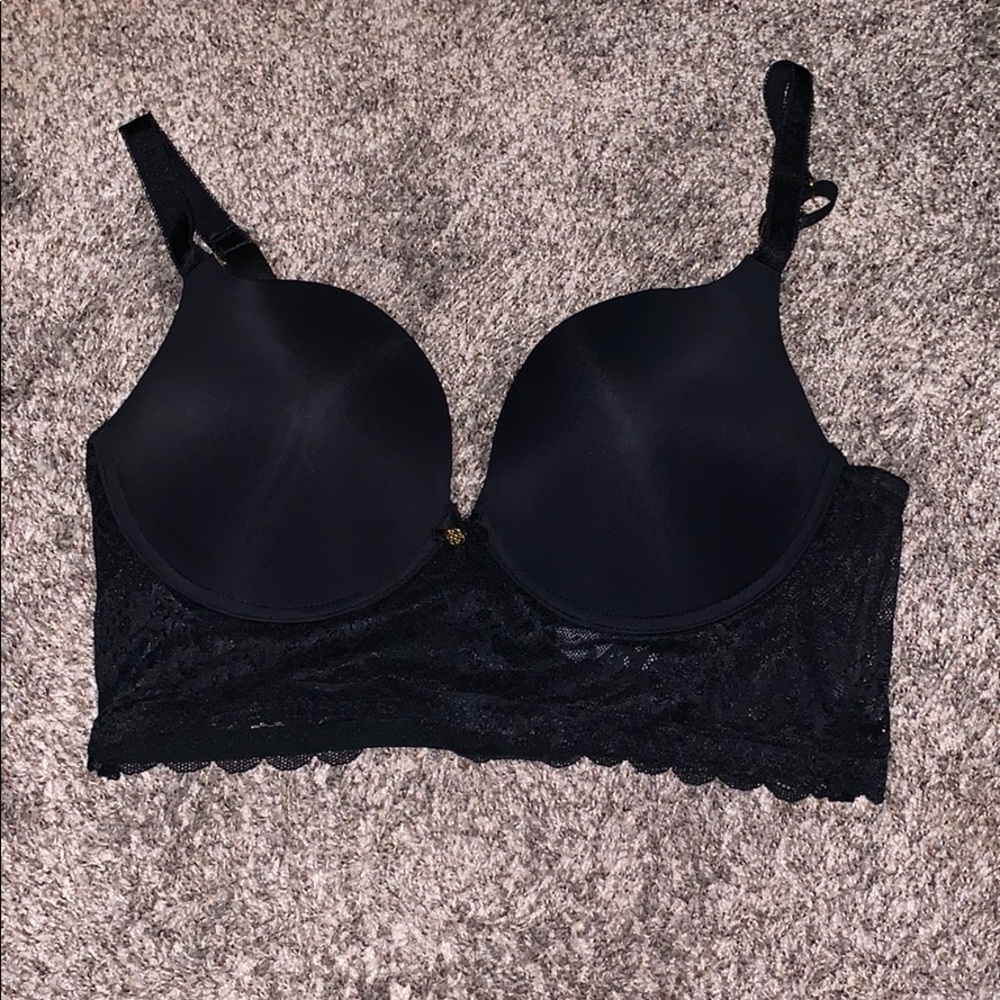 Daisy Fuentes Bra